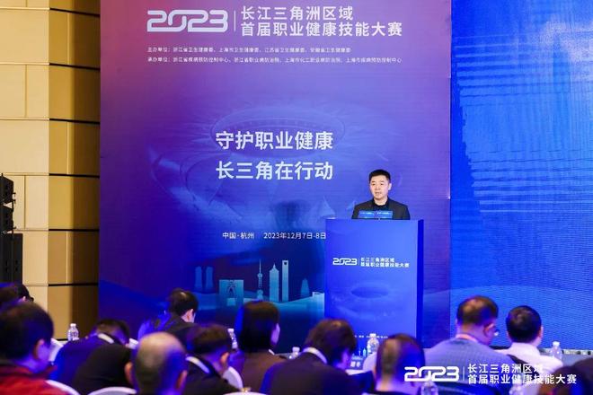 表现都堪称 表现都堪称